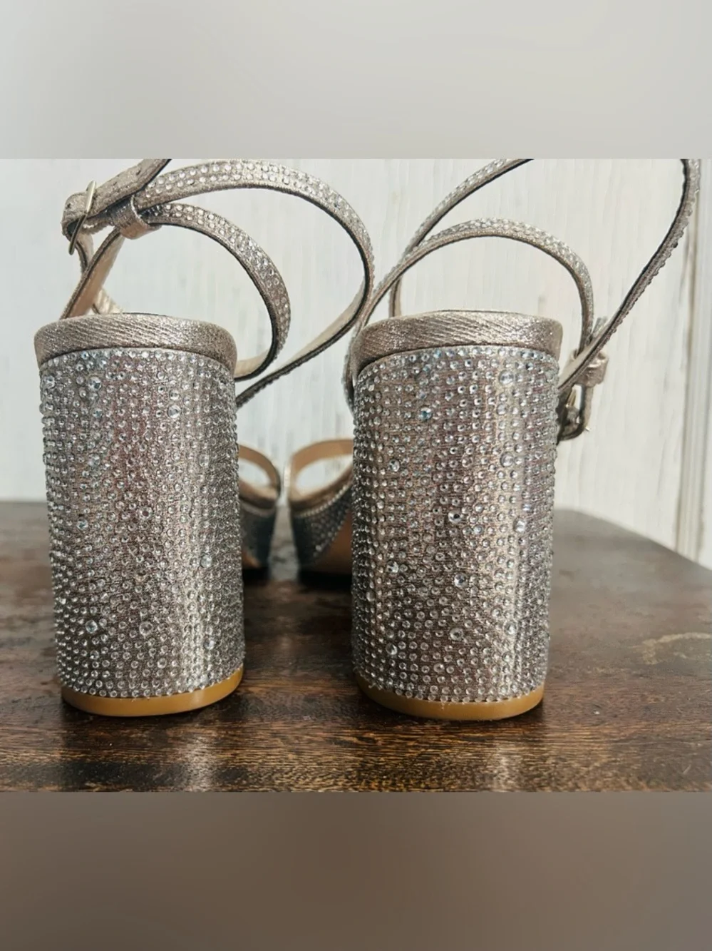 BCBGeneration‎ Pristal with radiant platform sandal